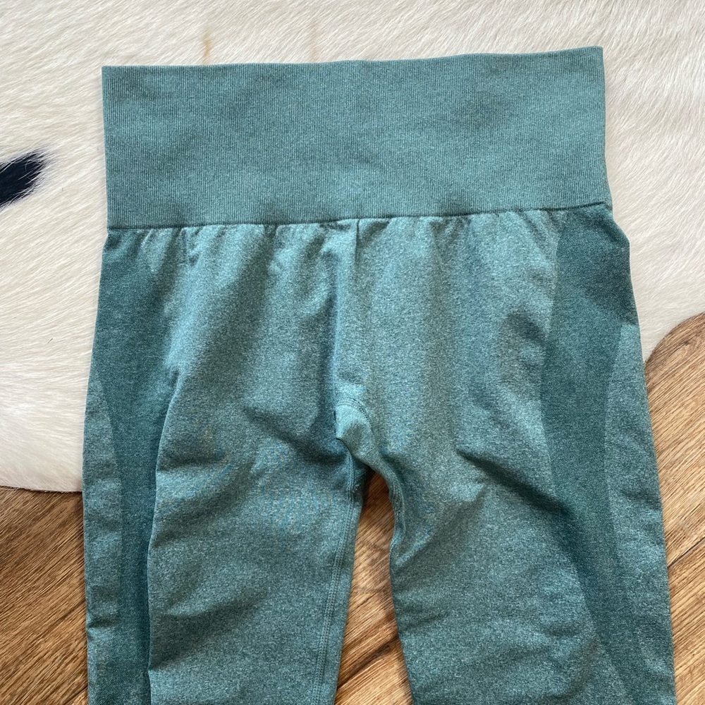 NVGTN Forest Green Contour Seamless Leggings - Picture 3 of 11